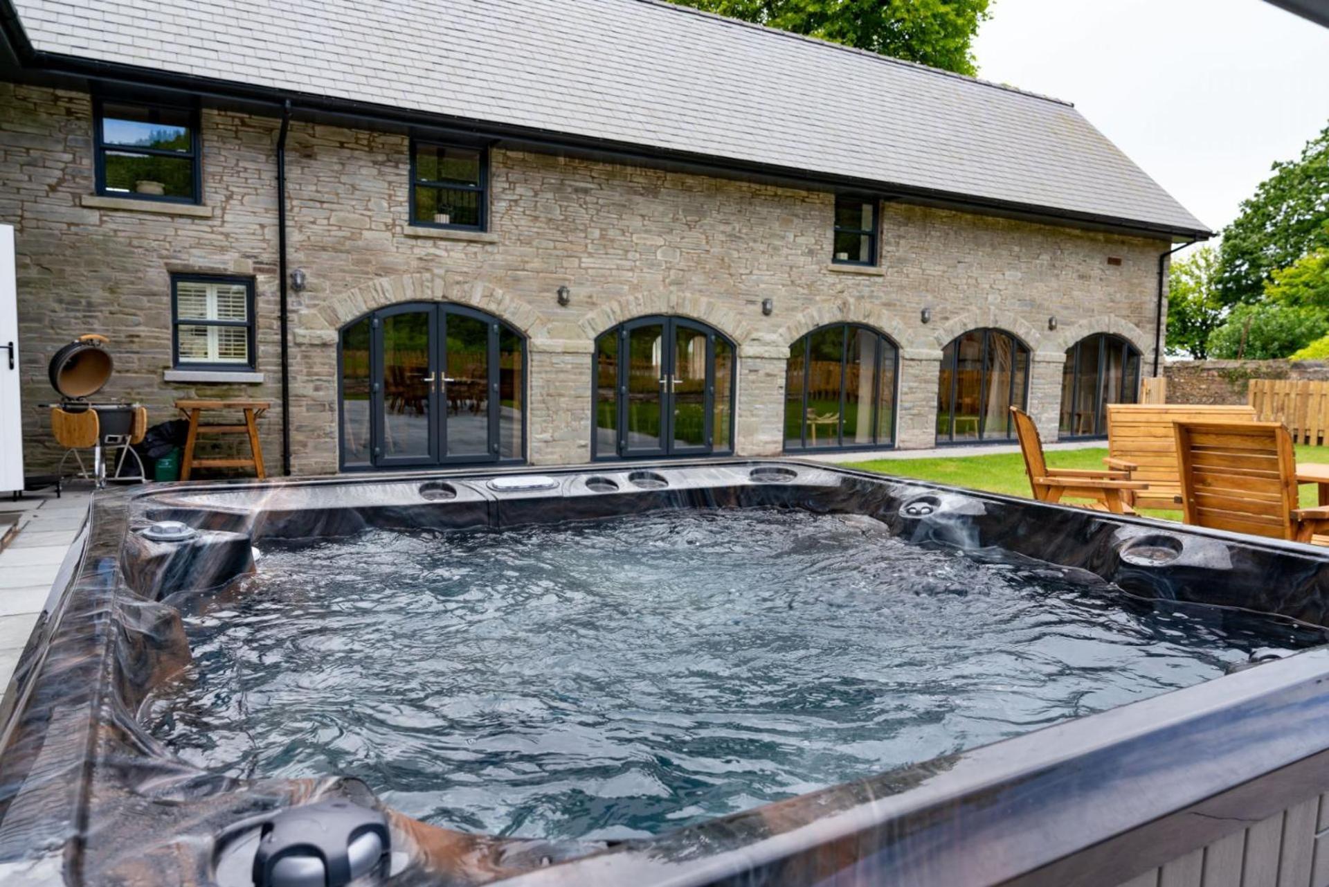 The Big Barn Villa Kidwelly Exterior photo